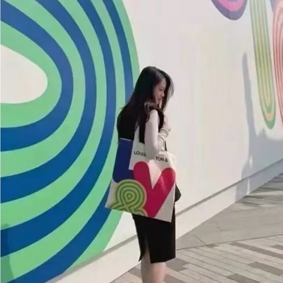 NEW Louis Vuitton Canvas Tote Bag🩷 Limited Edition Shenzhen Exhibition 2 sided - Picture 11 of 12